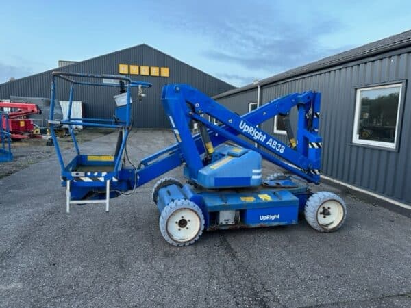 UpRight AB38