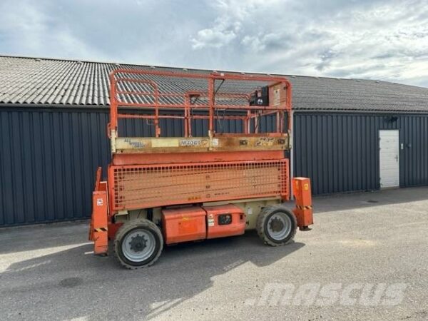 JLG M4069 – 2007